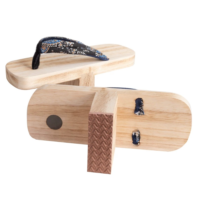 صنادل جيتا يابانية للرجال والن - مراجعة Geta Wooden Sandal وسعره
