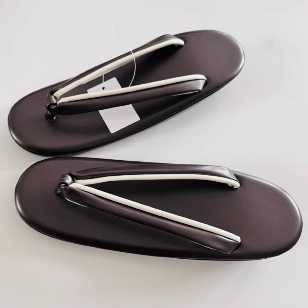 صنادل جيتا النسائية اليابانية  - مراجعة Geta Wooden Sandal وسعره