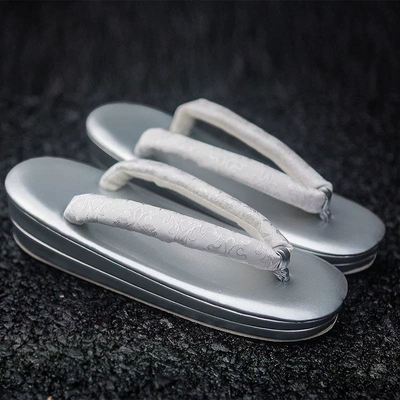 صنادل جيتا اليابانية النسائية  - مراجعة Geta Wooden Sandal وسعره